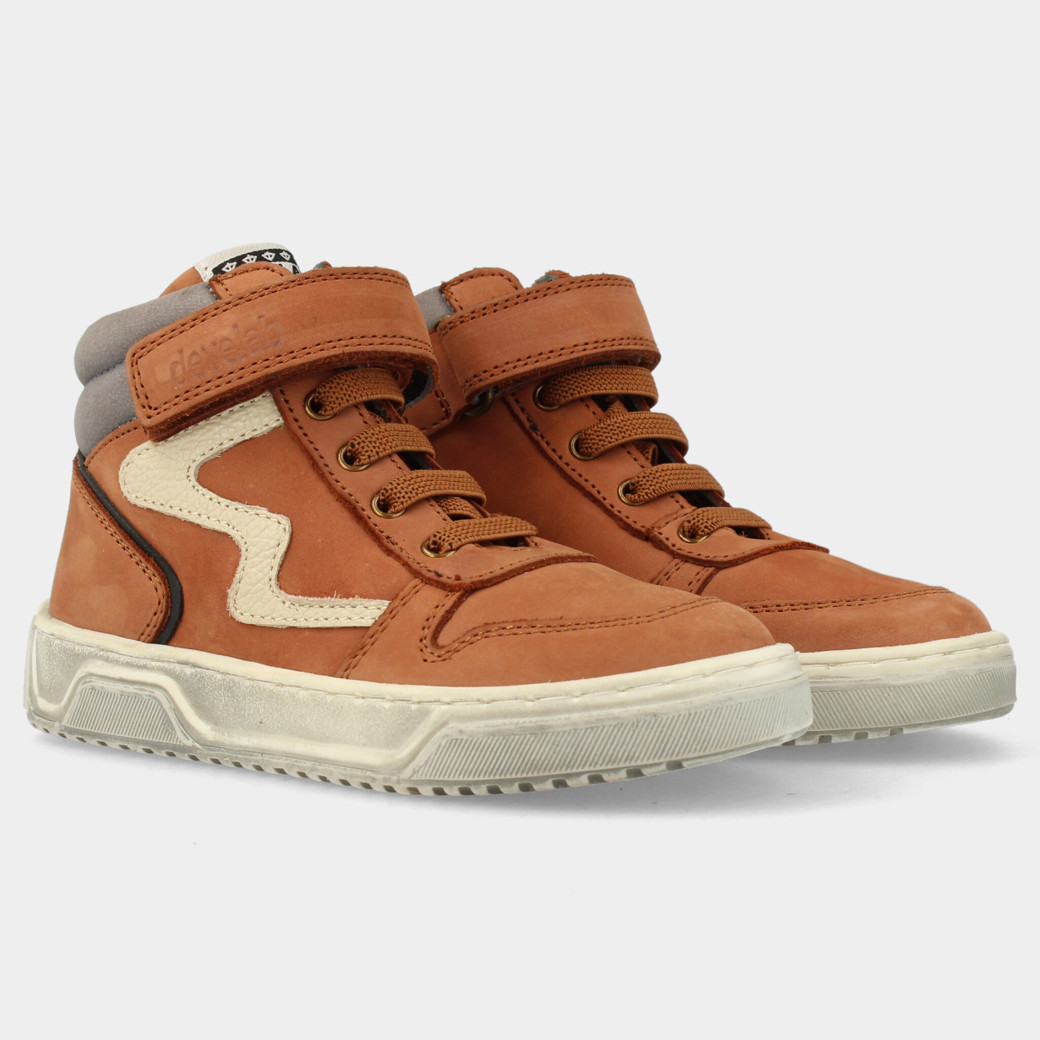 Cognac hoge sneaker voor jongens  | 44351