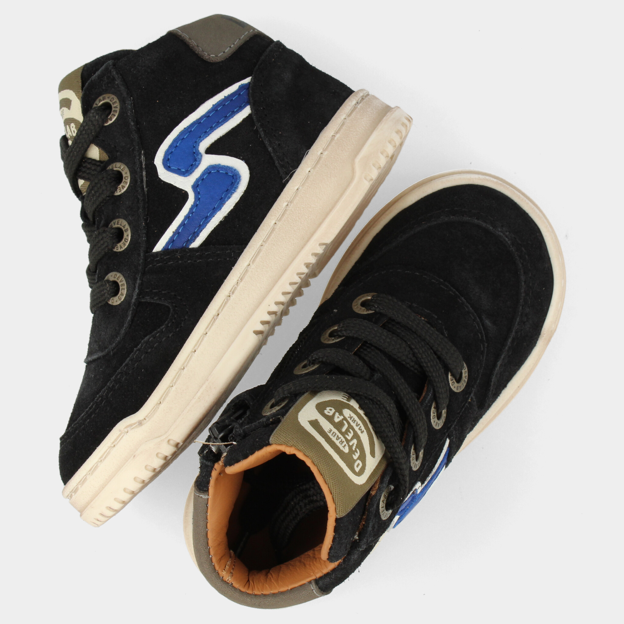 Zwarte sneaker | 44413