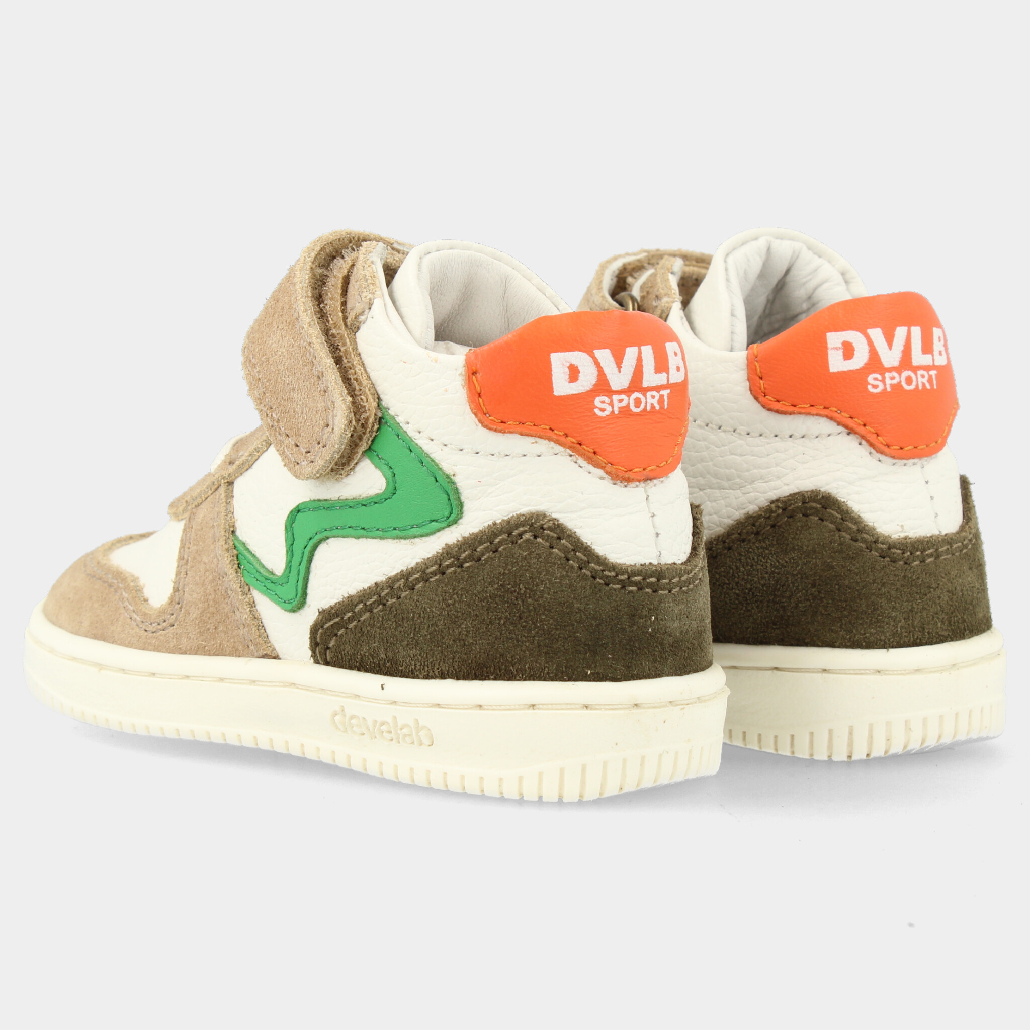 Wit met beige sneakers | 44423