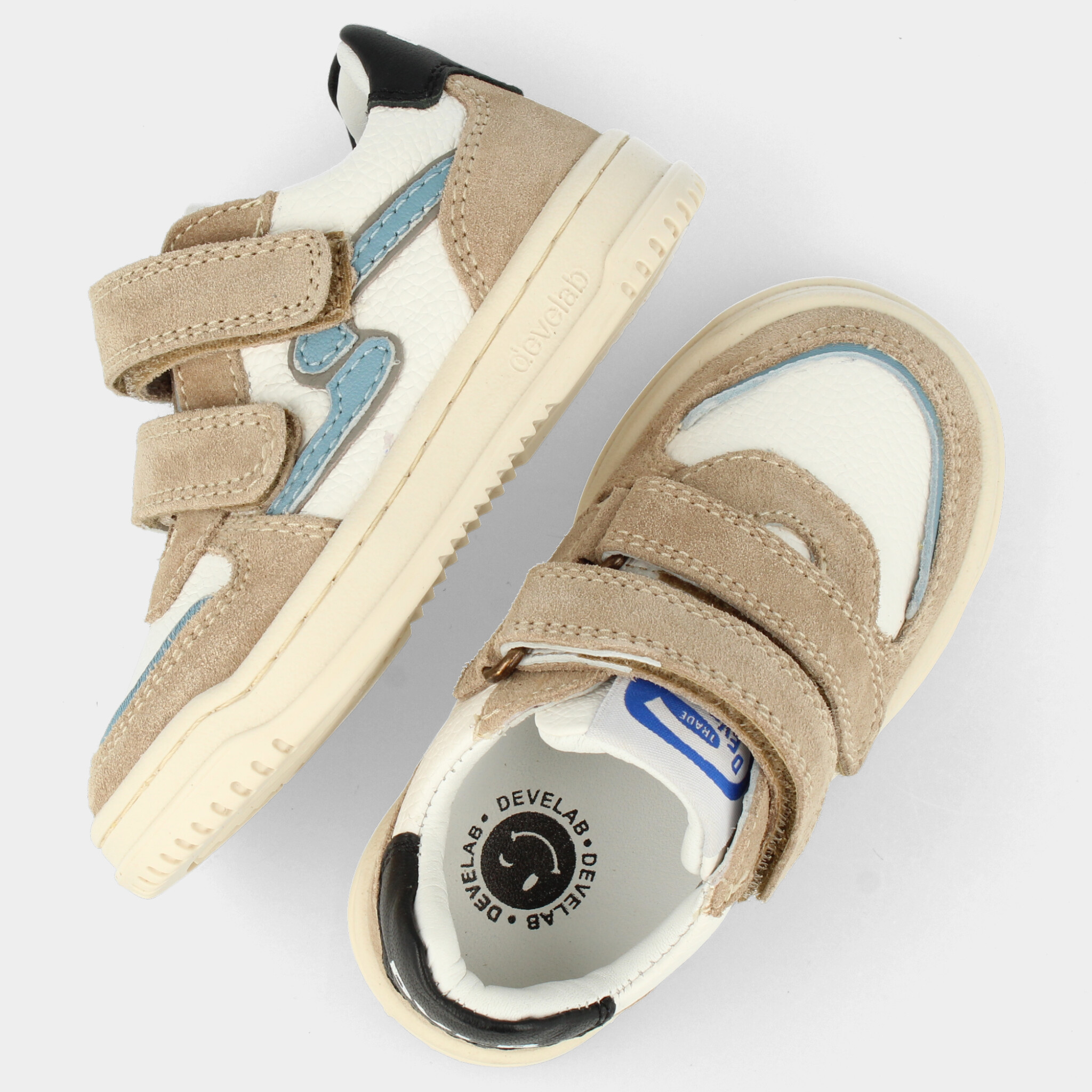 Beige sneakers | 44433