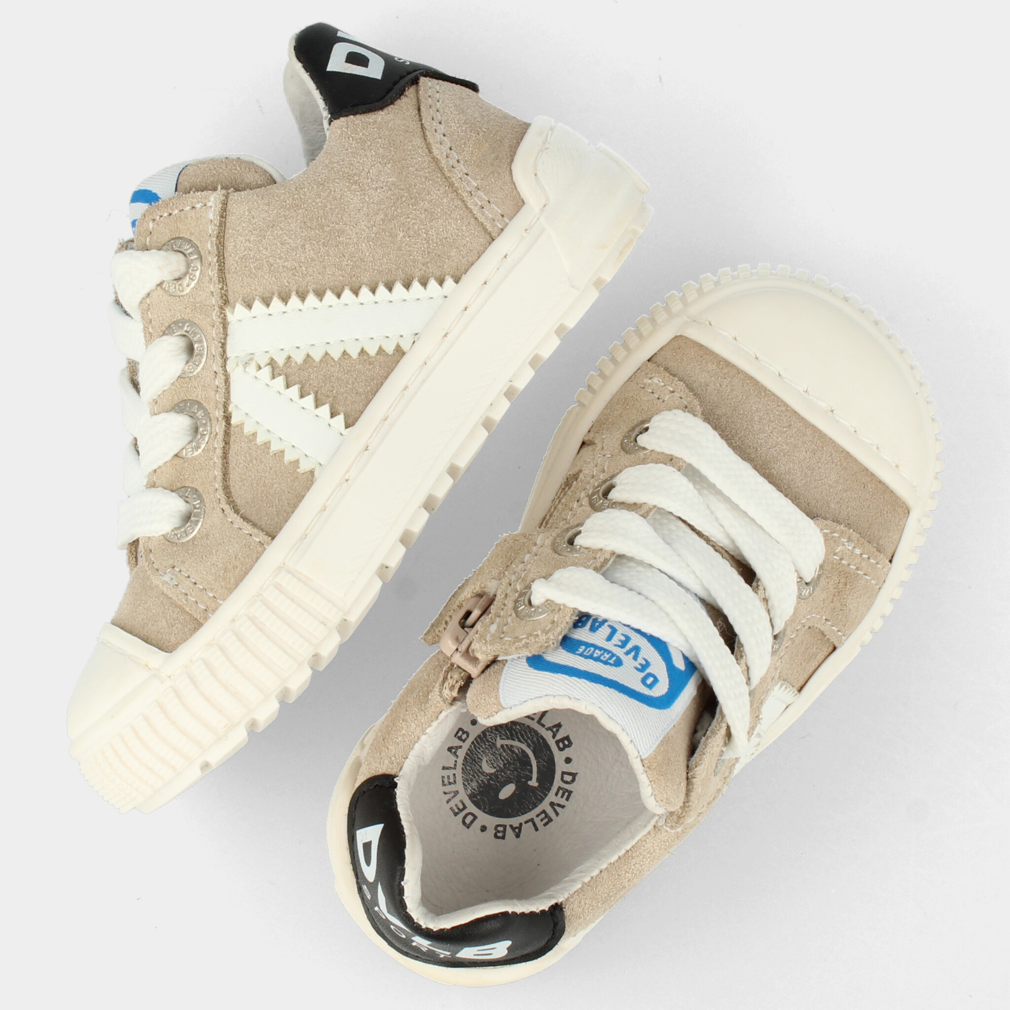 Beige sneakers | 45401