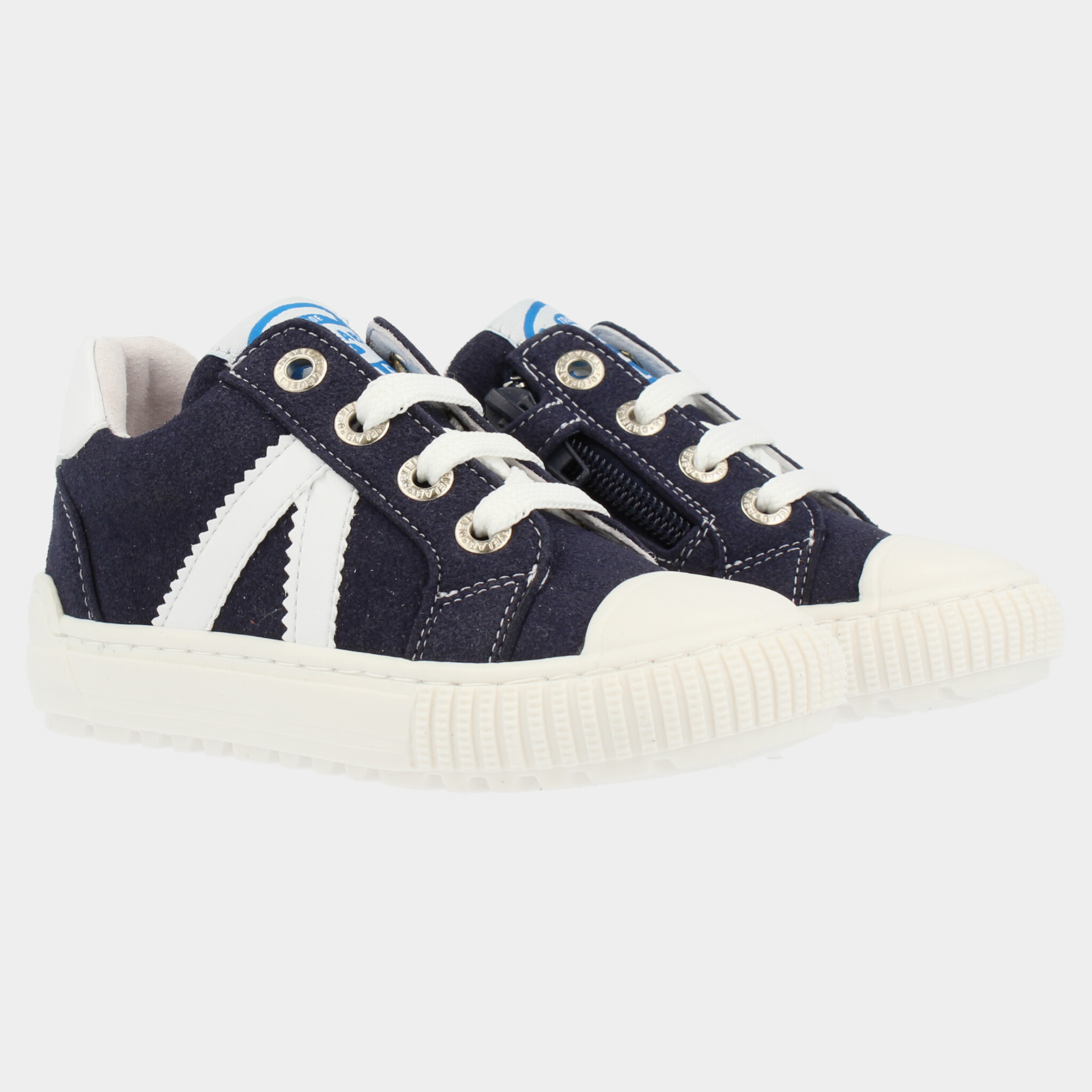 Navy sneakers | 45401
