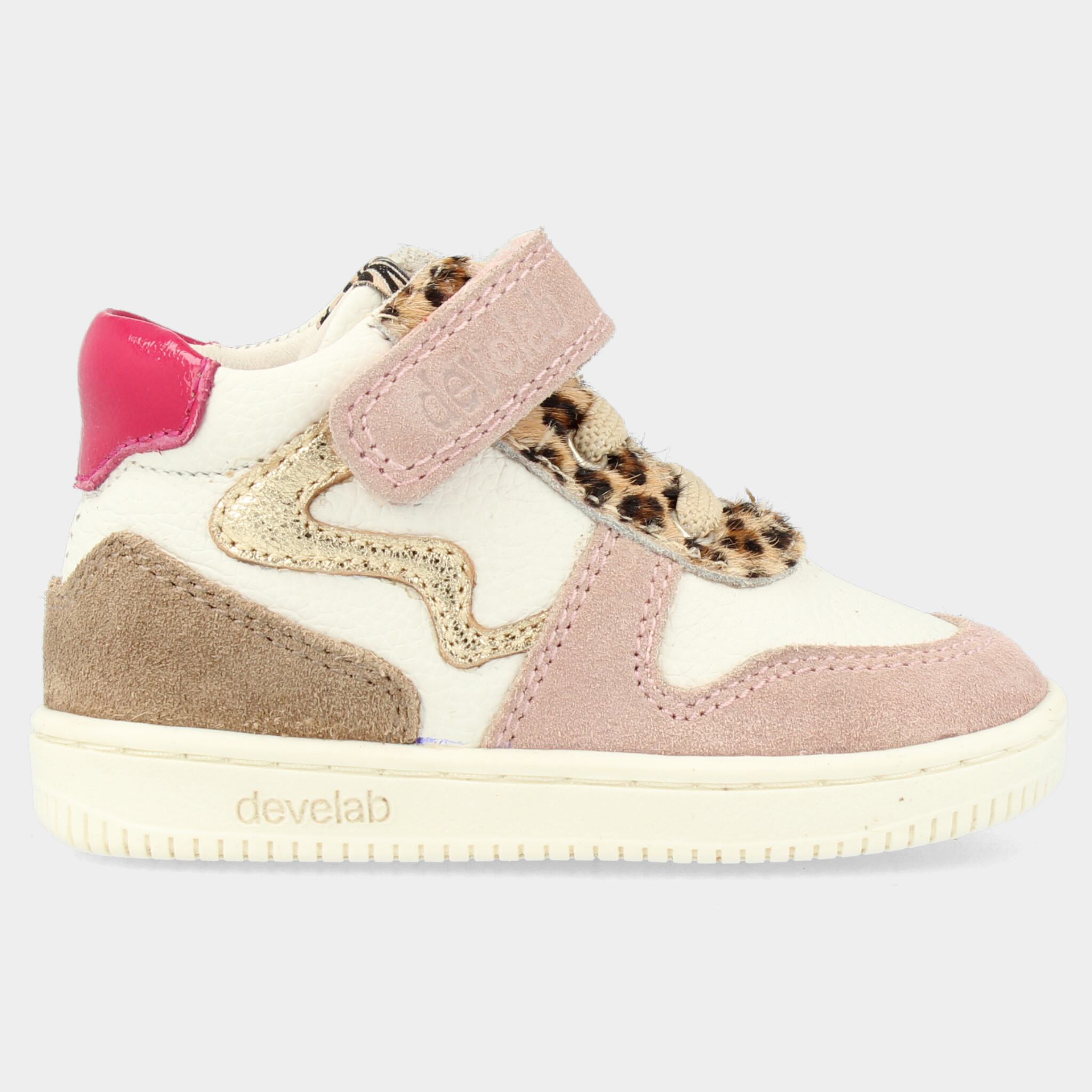 Wit met oud roze sneakers | 44424