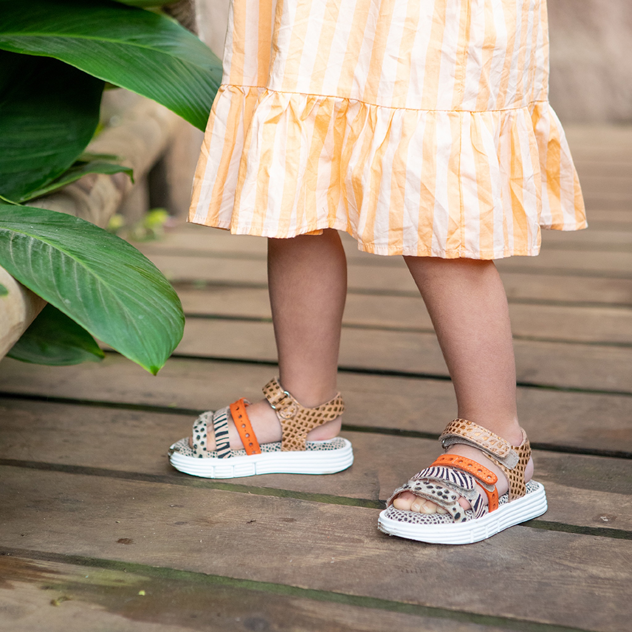 Beige sandalen |  49008