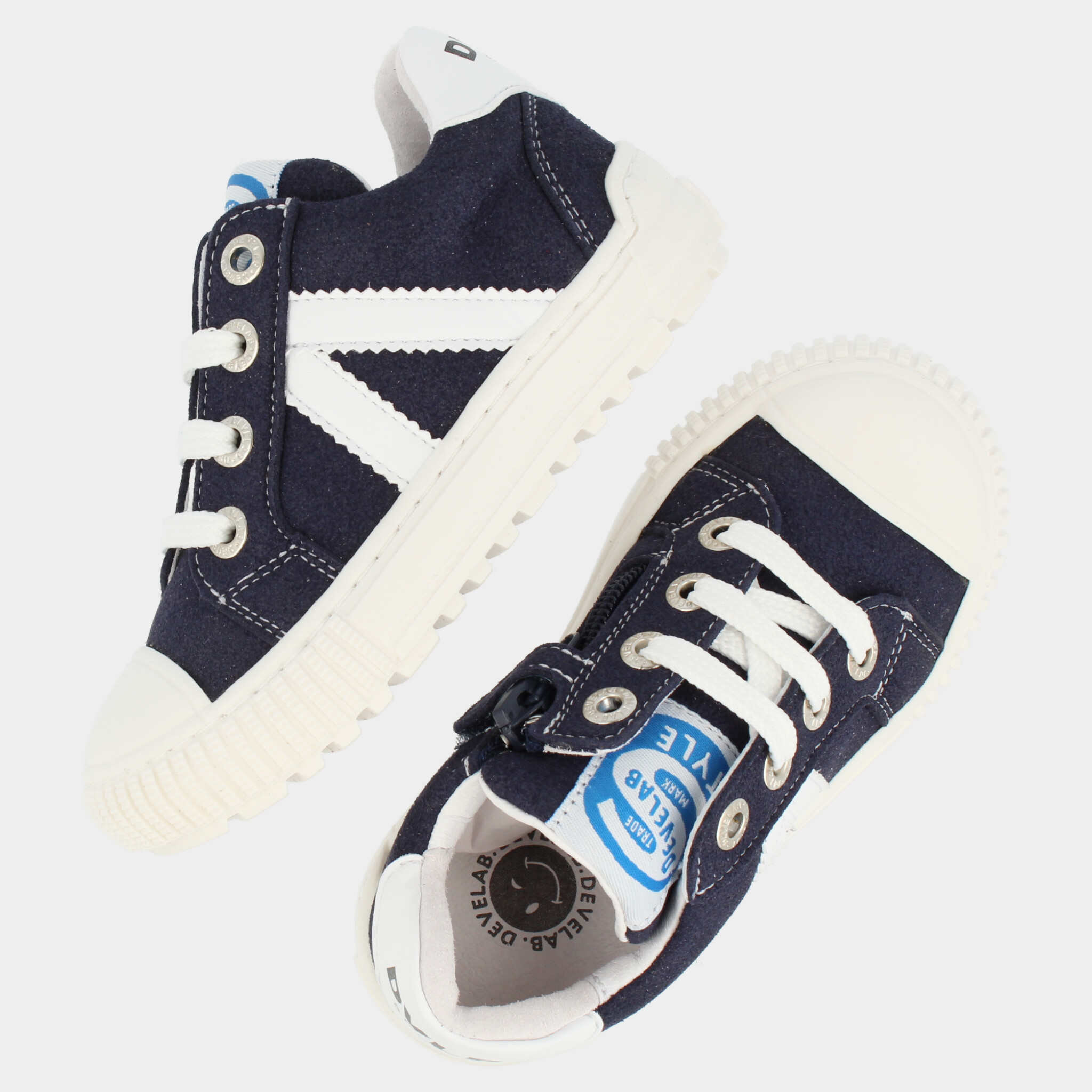 Navy sneakers | 45401